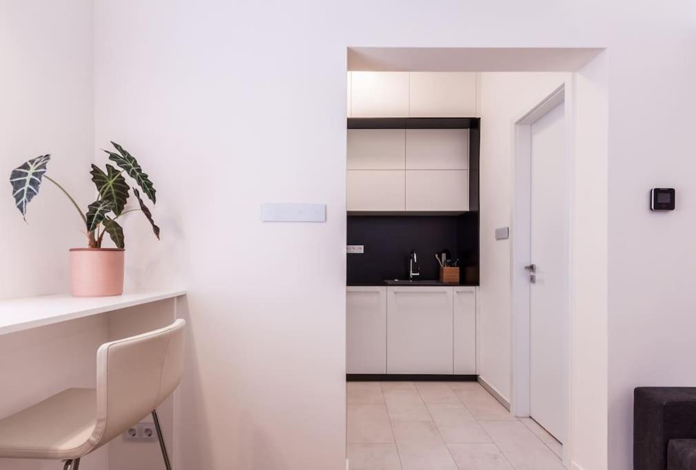 Eszter'S Lovely Downtown Apartment 부다페스트 외부 사진